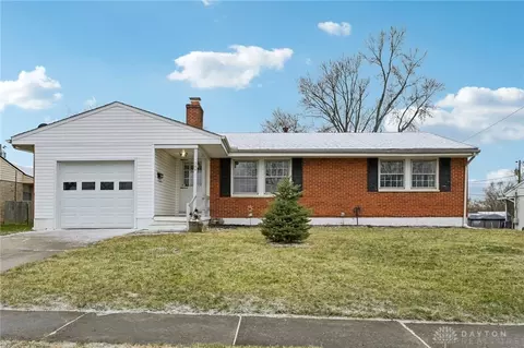 254 Amsterdam Dr, Xenia, OH 45385