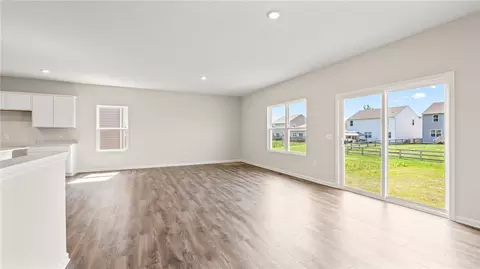 Living - 77 Great Horned Dr, Oxford, OH 45056 photo 4 of 4