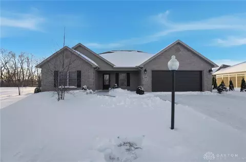 1008 Plymouth Ct, Troy, OH 45373