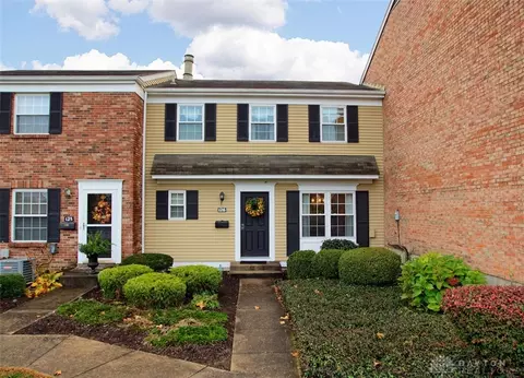 126 Chapel Hill Dr, Fairfield, OH 45014