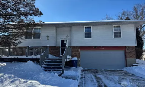 4950 Wakeview Ct, Dayton, OH 45424