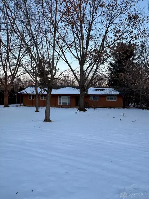 7920 Guilford Dr, Dayton, OH 45414