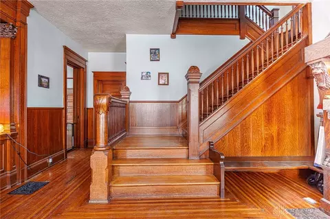 Entry Way - 305 E Main St, Blanchester, OH 45107 photo 2 of 8