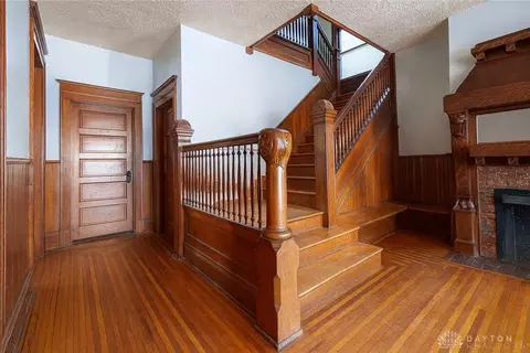 Entry Way - 305 E Main St, Blanchester, OH 45107 photo 5 of 8