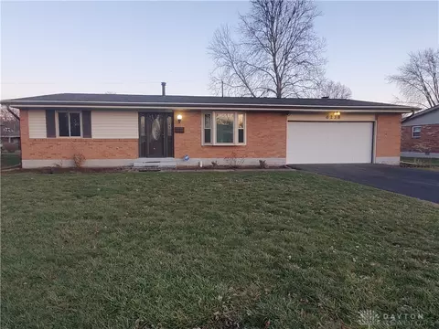 6238 Carriage Dr, Dayton, OH 45415