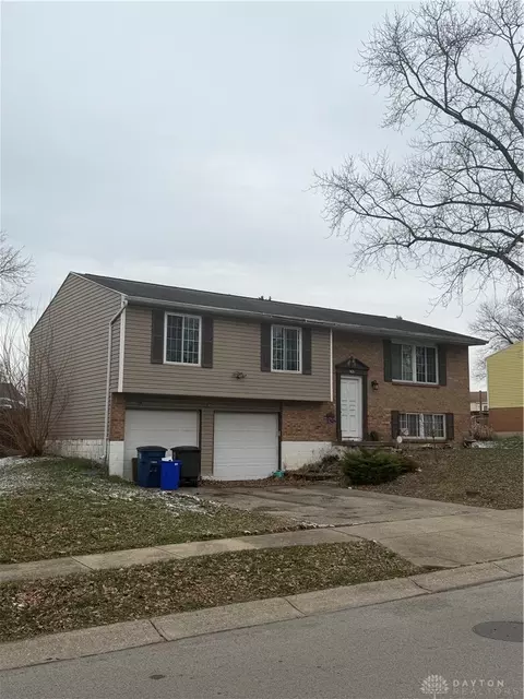 5651 Gander Rd, Dayton, OH 45424