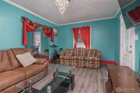 908 Pine St, Springfield, OH 45505 photo 4