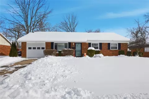 330 Stubbs Dr, Dayton, OH 45426