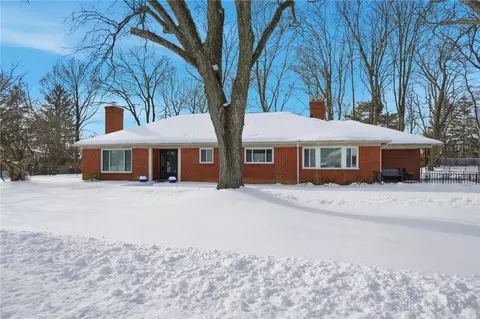 4033 Stonehaven Rd, Kettering, OH 45429