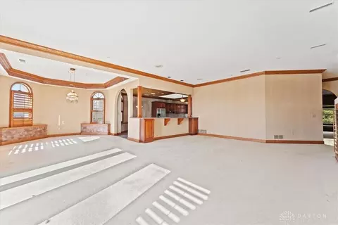 Living - 380 Baum St #5B, Cincinnati, OH 45202 photo 6 of 13