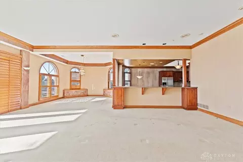 Living - 380 Baum St #5B, Cincinnati, OH 45202 photo 5 of 13