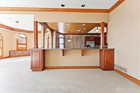 Living - 380 Baum St #5B, Cincinnati, OH 45202 photo 9 of 13