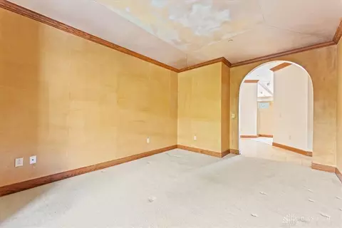 Living - 380 Baum St #5B, Cincinnati, OH 45202 photo 10 of 13