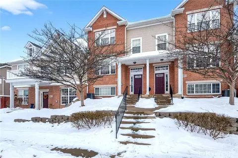 2690 Gardenia Ave #3, Beavercreek, OH 45431