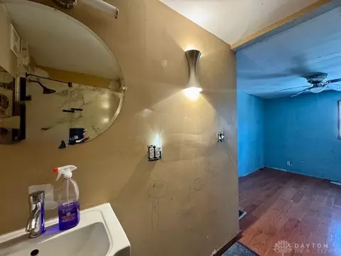 Bath - 4407 Redmond Rd, Springfield, OH 45505 photo 7 of 7