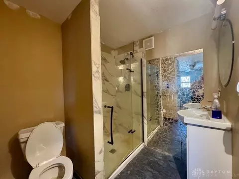 Bath - 4407 Redmond Rd, Springfield, OH 45505 photo 5 of 7