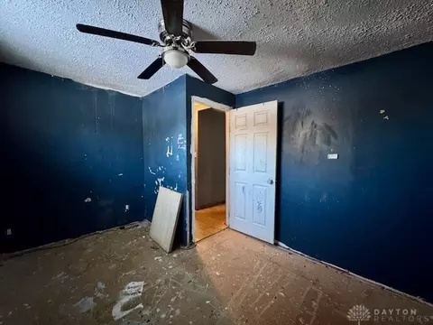 Bedroom - 4407 Redmond Rd, Springfield, OH 45505 photo 3 of 12
