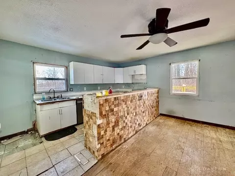 Kitchen - 4407 Redmond Rd, Springfield, OH 45505 photo 1 of 5