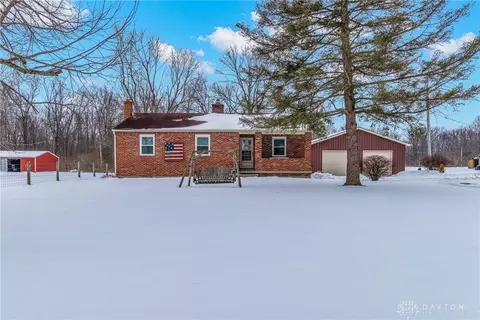 1486 Wolf Rd, West Alexandria, OH 45381