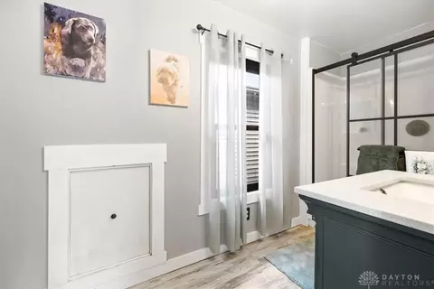 Bath - 366 N Hampton Rd, Springfield, OH 45504 photo 5 of 6