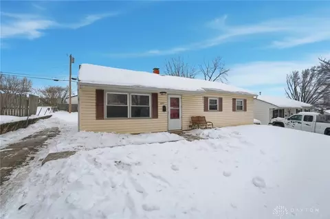 Exterior - 1267 Beech St, Fairborn, OH 45324 photo 2 of 9
