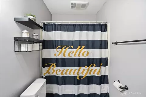 Bath - 1267 Beech St, Fairborn, OH 45324 photo 2 of 3