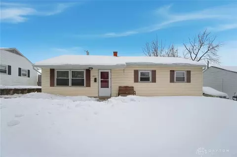 Exterior - 1267 Beech St, Fairborn, OH 45324 photo 8 of 9
