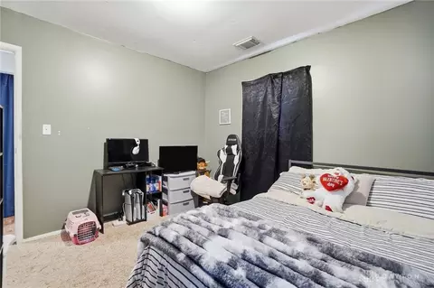 Bedroom - 1267 Beech St, Fairborn, OH 45324 photo 4 of 8