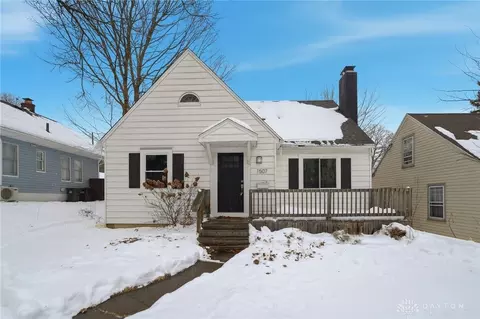 1507 Crescent Blvd, Kettering, OH 45409