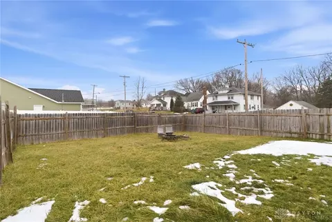 Exterior - 736 E Northern Ave, Springfield, OH 45503 photo 4 of 7