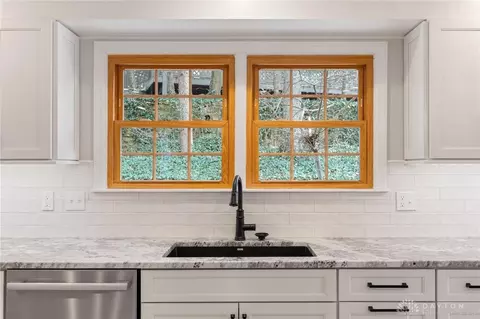 Kitchen - 3510 Ridgeway Rd, Kettering, OH 45419 photo 5 of 7