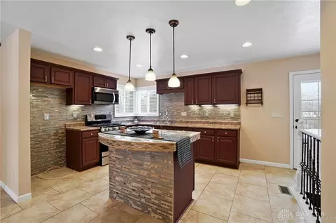 Kitchen - 4769 Bigger Rd, Kettering, OH 45440 photo 2 of 4
