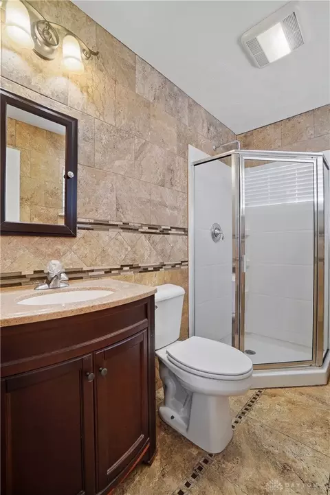 Bath - 4769 Bigger Rd, Kettering, OH 45440 photo 2 of 6