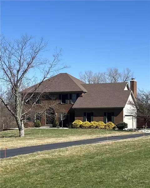 10160 Lochard Rd, Sidney, OH 45365