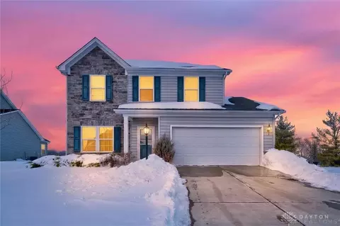 238 Irongate Dr, Englewood, OH 45322