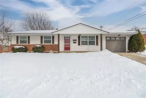 6483 Highbury Rd, Dayton, OH 45424