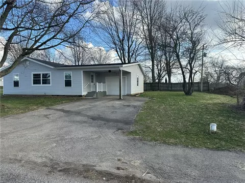 215 Rooney Dr, Urbana, OH 43078