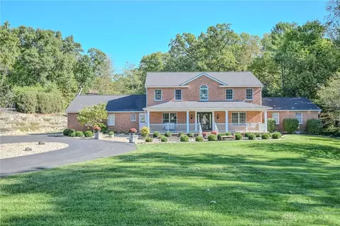 Exterior - 224 Roscommon Dr, Springfield, OH 45503 photo 10 of 10