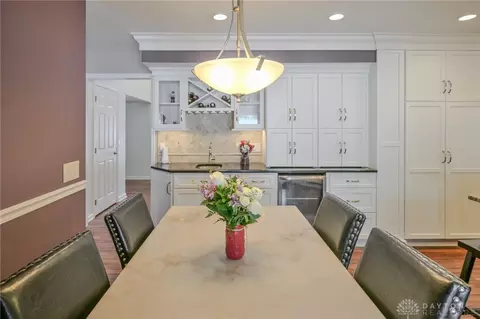 Dining - 224 Roscommon Dr, Springfield, OH 45503 photo 2 of 6