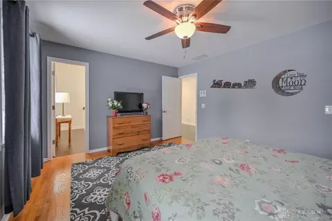 Bedroom - 224 Roscommon Dr, Springfield, OH 45503 photo 5 of 11