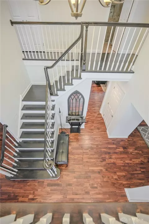 Entry Way - 224 Roscommon Dr, Springfield, OH 45503 photo 5 of 7