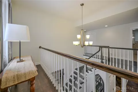 Entry Way - 224 Roscommon Dr, Springfield, OH 45503 photo 6 of 7