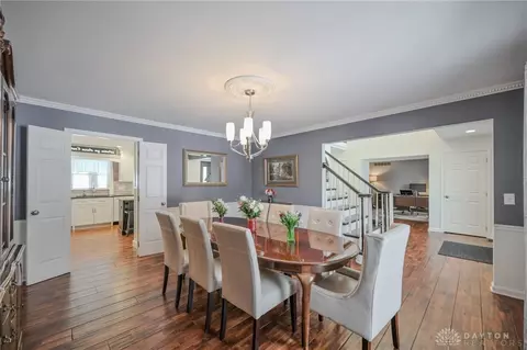 Dining - 224 Roscommon Dr, Springfield, OH 45503 photo 3 of 6