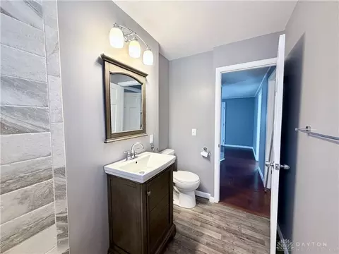 Bath - 1806 N Sweetbriar Ln, Springfield, OH 45505 photo 2 of 2