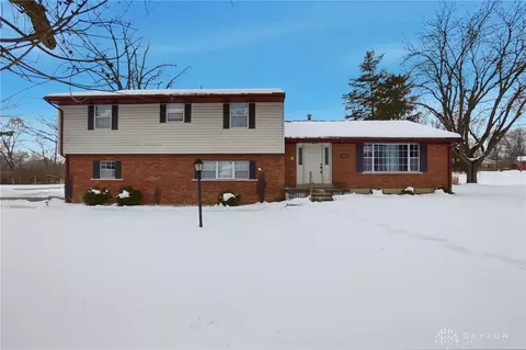 3000 Early Rd, Dayton, OH 45415