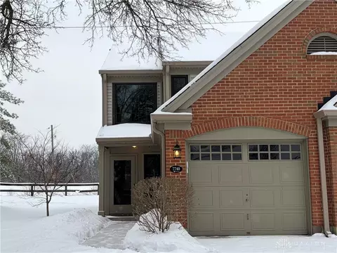 7740 Hackney Cir, Maineville, OH 45039