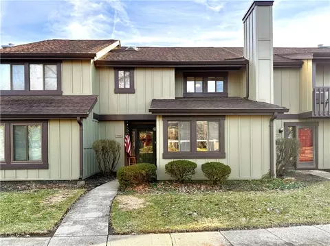 1454 Carriage Trace Blvd, Centerville, OH 45459