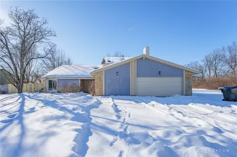 4825 Olive Rd, Dayton, OH 45426