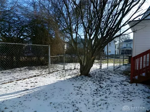 802 Warder St, Springfield, OH 45503 photo 4