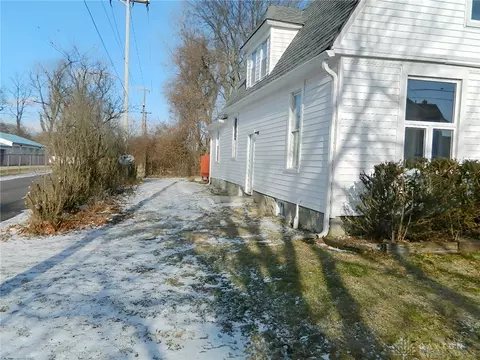 802 Warder St, Springfield, OH 45503 photo 2